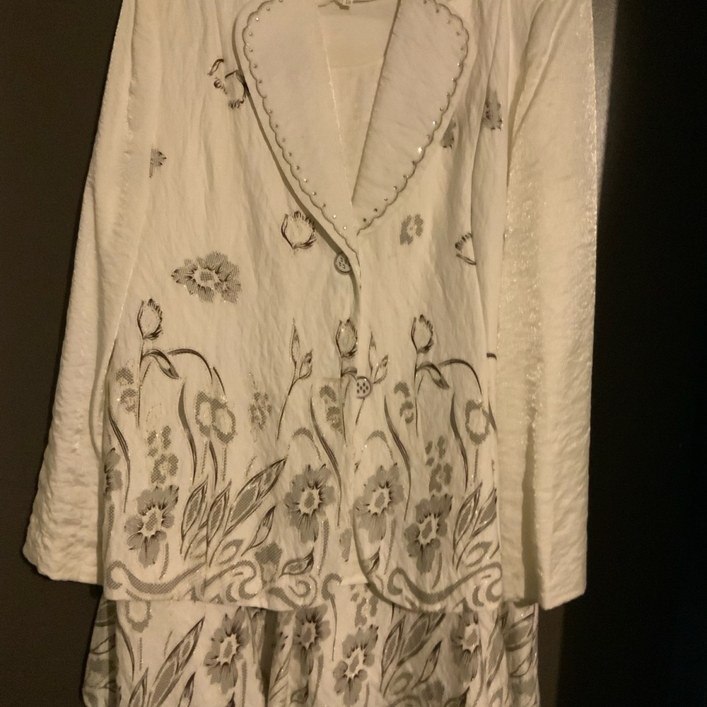 Women’s suit